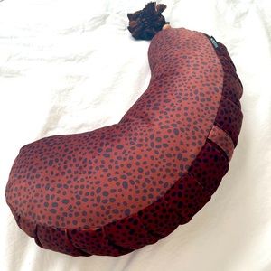 Dock a Tot Nursing Pillow “La Maman Nursing Wedge” (Never used)
